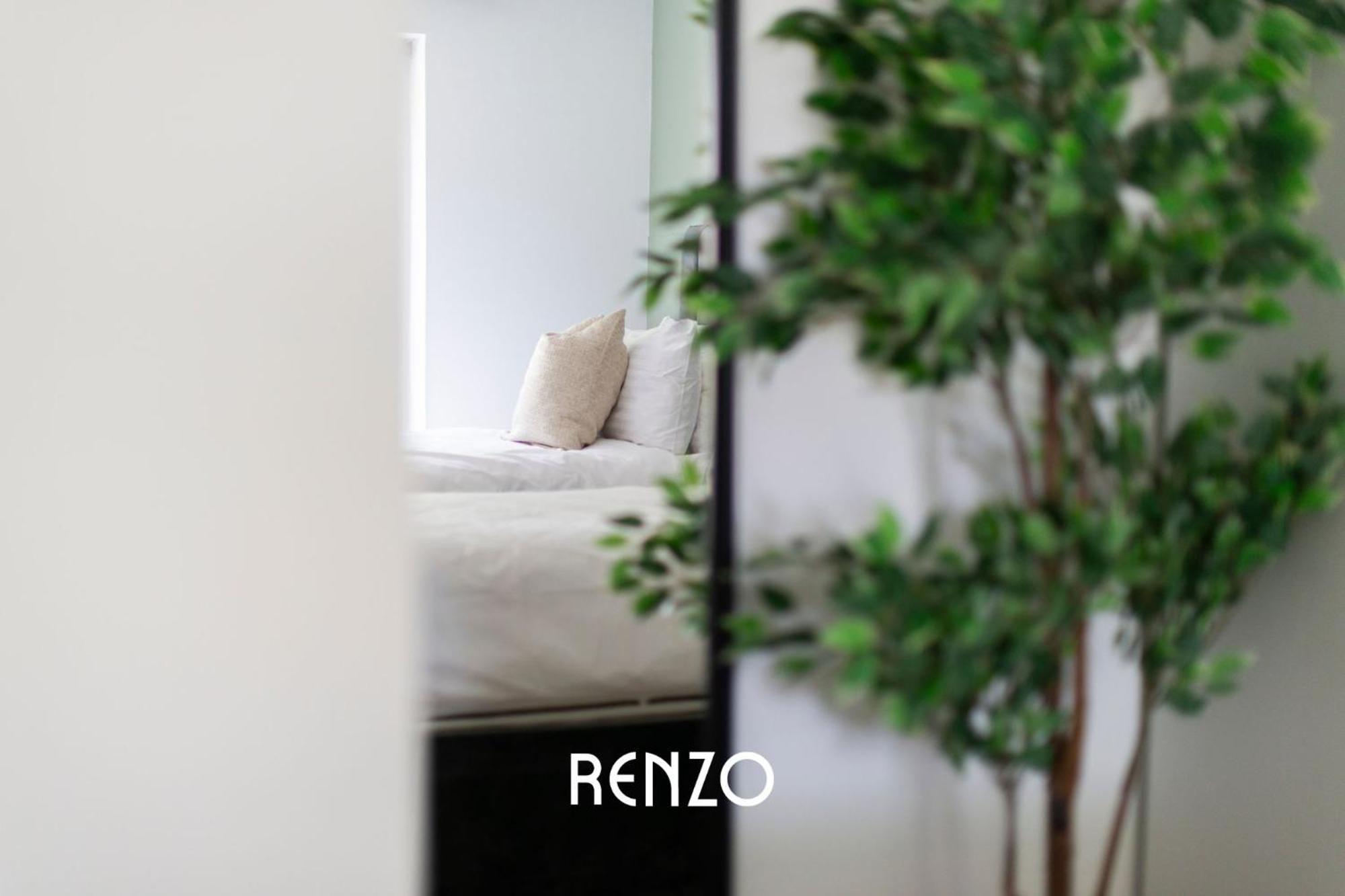 Gorgeous 4-bed In By Renzo, Free Driveway Parking, Great Location! * Nottingham